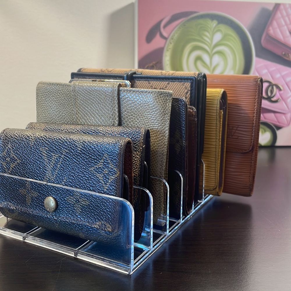NEW In Package Utility Stand / Wallet Stand / Makeup